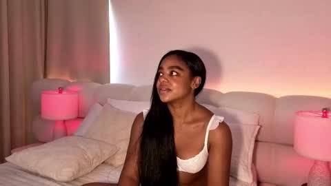 Snapshot of belkis_mills chatting on 11, 11, 2025 Belkis online show from 11, 11, 2025