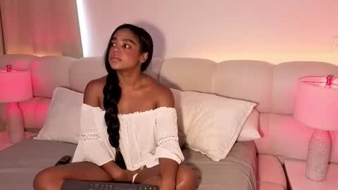 Snapshot of belkis_mills chatting on 28, 11, 2025 Belkis online show from 28, 11, 2025