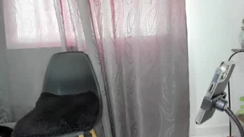 isabella online show from 13, 2, 2025