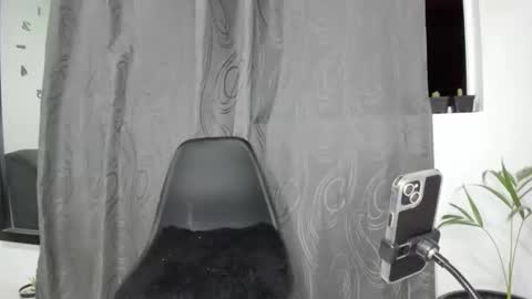 isabella online show from 7, 3, 2025