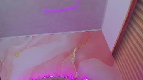 Melanie  online show from 2, 12, 2025