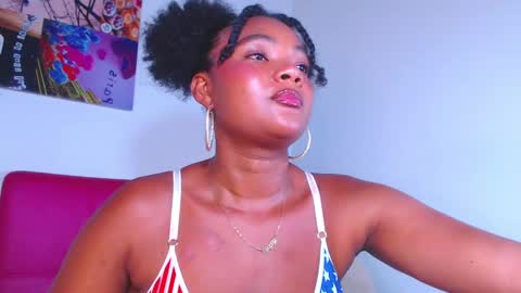 Snapshot of bella_adara1 chatting on 8, 2, 2025 CAMILA online show from 8, 2, 2025