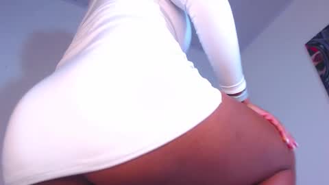 Snapshot of bella_adara1 chatting on 7, 3, 2025 CAMILA online show from 7, 3, 2025