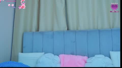 Snapshot of bella_barby chatting on 7, 10, 2025 Bella online show from 7, 10, 2025