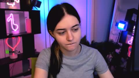 Snapshot of bella_blade chatting on 16, 12, 2025 bella_blade online show from 16, 12, 2025