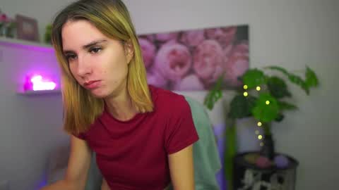 BellaBlonde online show from 15, 12, 2025