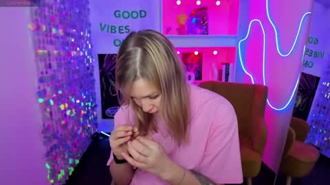 Bella online show from 19, 4, 2026