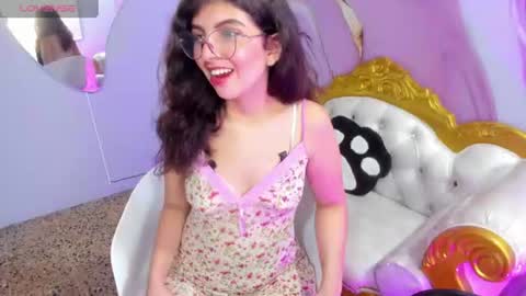 B  E  L  L  A  online show from 24, 7, 2026