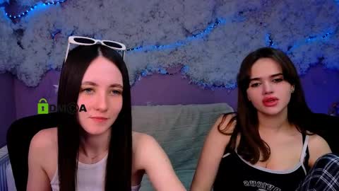 Snapshot of bella_dorn chatting on 22, 5, 2026 Bella online show from 22, 5, 2026