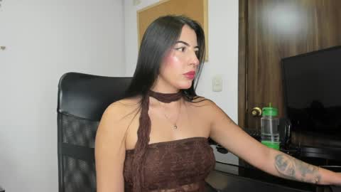 Snapshot of bella_es chatting on 30, 4, 2026 Onlyfans isa bella 23 online show from 30, 4, 2026