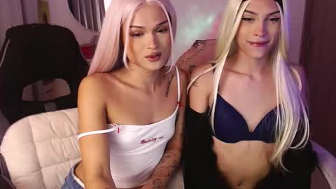 bella_gonvill online show from 5, 12, 2025