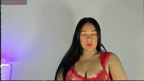 Laura online show from 28, 2, 2025