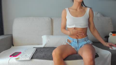 Anna  online show from 19, 1, 2025