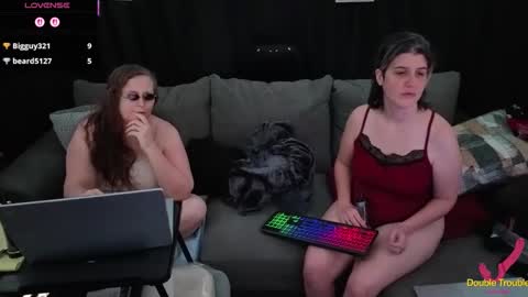 Bella James online show from 19, 12, 2025