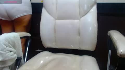 lady online show from 22, 1, 2025