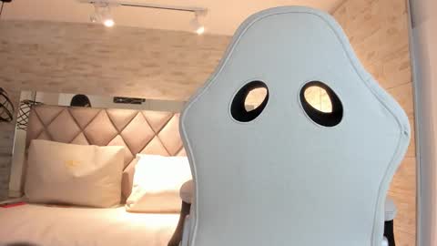  BELLA  online show from 2, 3, 2026