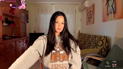 Snapshot of bella_pocahontas3 chatting on 15, 1, 2025 bella_pocahontas3 online show from 15, 1, 2025
