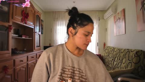Snapshot of bella_pocahontas3 chatting on 19, 1, 2025 bella_pocahontas3 online show from 19, 1, 2025