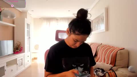 Snapshot of bella_pocahontas3 chatting on 15, 9, 2025 bella_pocahontas3 online show from 15, 9, 2025