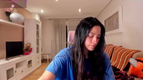 Snapshot of bella_pocahontas3 chatting on 23, 9, 2025 bella_pocahontas3 online show from 23, 9, 2025