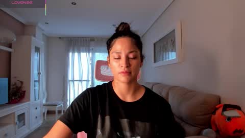 Snapshot of bella_pocahontas3 chatting on 12, 10, 2025 bella_pocahontas3 online show from 12, 10, 2025