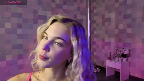 Bella online show from 19, 11, 2025