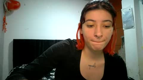 bella_thorne1999 online show from 16, 6, 2026