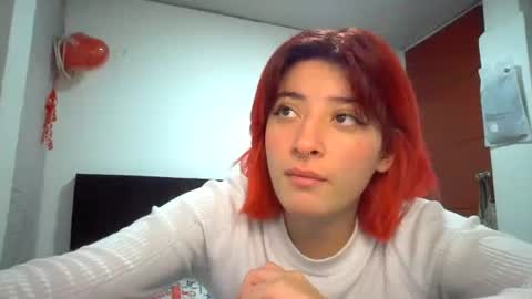 bella_thorne1999 online show from 18, 6, 2026