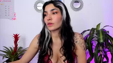 Bella online show from 2, 2, 2025