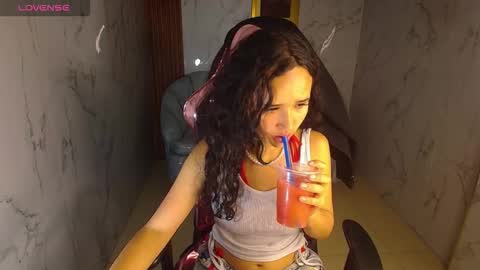 Bella online show from 5, 12, 2025