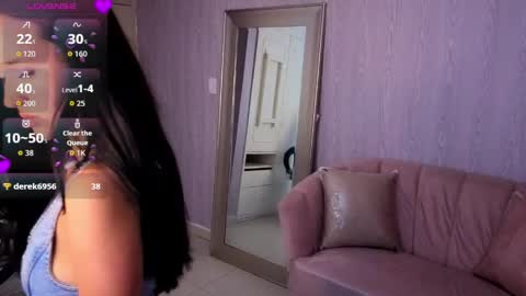Snapshot of bella_vibes_s chatting on 11, 5, 2026 Bella online show from 11, 5, 2026