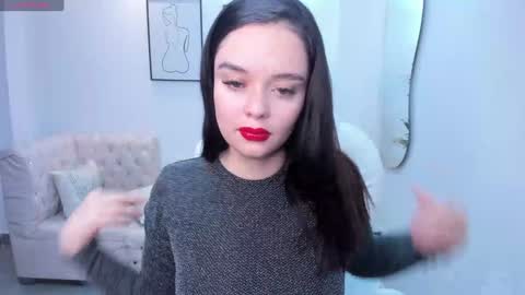 Snapshot of bellaa_hadid_ chatting on 12, 1, 2025 Bella Hadid online show from 12, 1, 2025