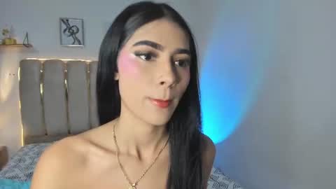 bellaastorm online show from 19, 6, 2026