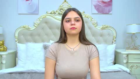 Snapshot of bellaboolman chatting on 4, 2, 2025 BellaBoolman online show from 4, 2, 2025