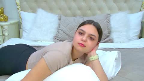 Snapshot of bellaboolman chatting on 5, 2, 2025 BellaBoolman online show from 5, 2, 2025