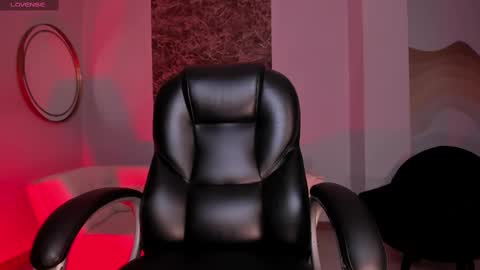  Bella C  online show from 18, 9, 2025