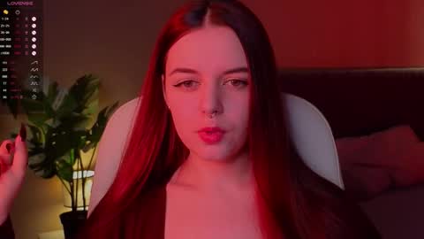 Snapshot of belladevile_ chatting on 3, 10, 2025 belladevile_ online show from 3, 10, 2025