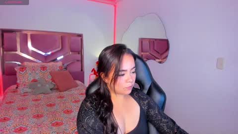 Snapshot of belladiamond18 chatting on 6, 1, 2025 TELL ME GODDESS NEXT Transmission 01122024 9PM TO 4AMColombian hour THANKS Follow me online show from 6, 1, 2025