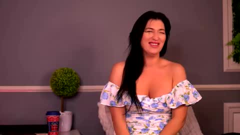 Snapshot of bellaevex chatting on 12, 11, 2025 Eva online show from 12, 11, 2025