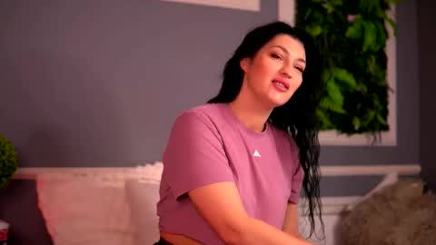 Snapshot of bellaevex chatting on 28, 11, 2025 Eva online show from 28, 11, 2025