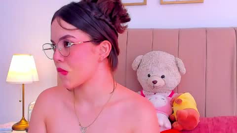 Snapshot of bellafontana chatting on 8, 5, 2026 BellaFontana online show from 8, 5, 2026