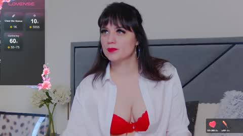 BellaHillss online show from 4, 3, 2025