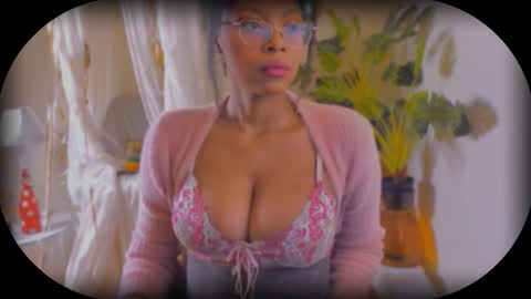 Snapshot of bellahproudly chatting on 1, 11, 2025 Bellah online show from 1, 11, 2025