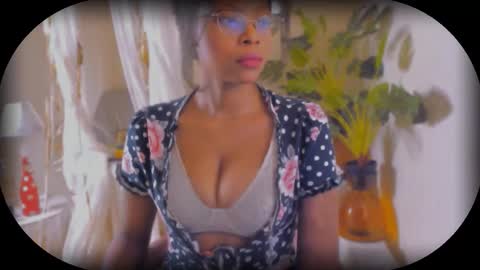 Snapshot of bellahproudly chatting on 7, 11, 2025 Bellah online show from 7, 11, 2025