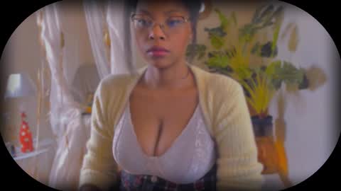 Snapshot of bellahproudly chatting on 8, 11, 2025 Bellah online show from 8, 11, 2025