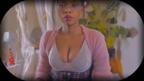 Snapshot of bellahproudly chatting on 9, 11, 2025 Bellah online show from 9, 11, 2025