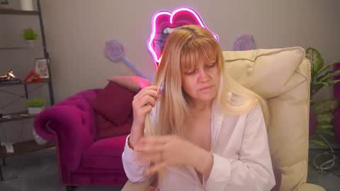 Bella online show from 27, 3, 2026