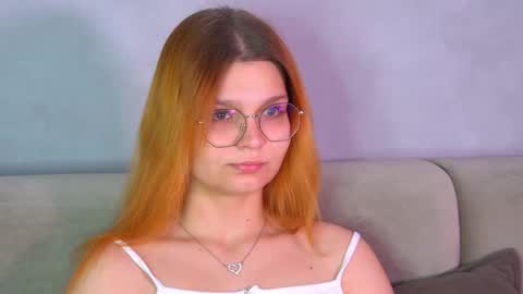 Snapshot of bellamarebelle chatting on 22, 9, 2025 BellaMarebelle online show from 22, 9, 2025