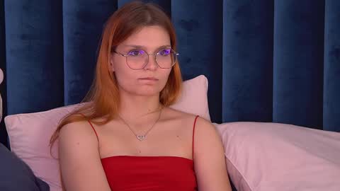 Snapshot of bellamarebelle chatting on 23, 9, 2025 BellaMarebelle online show from 23, 9, 2025