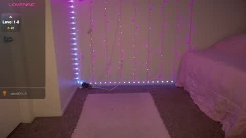 Bella Monroe online show from 27, 5, 2026